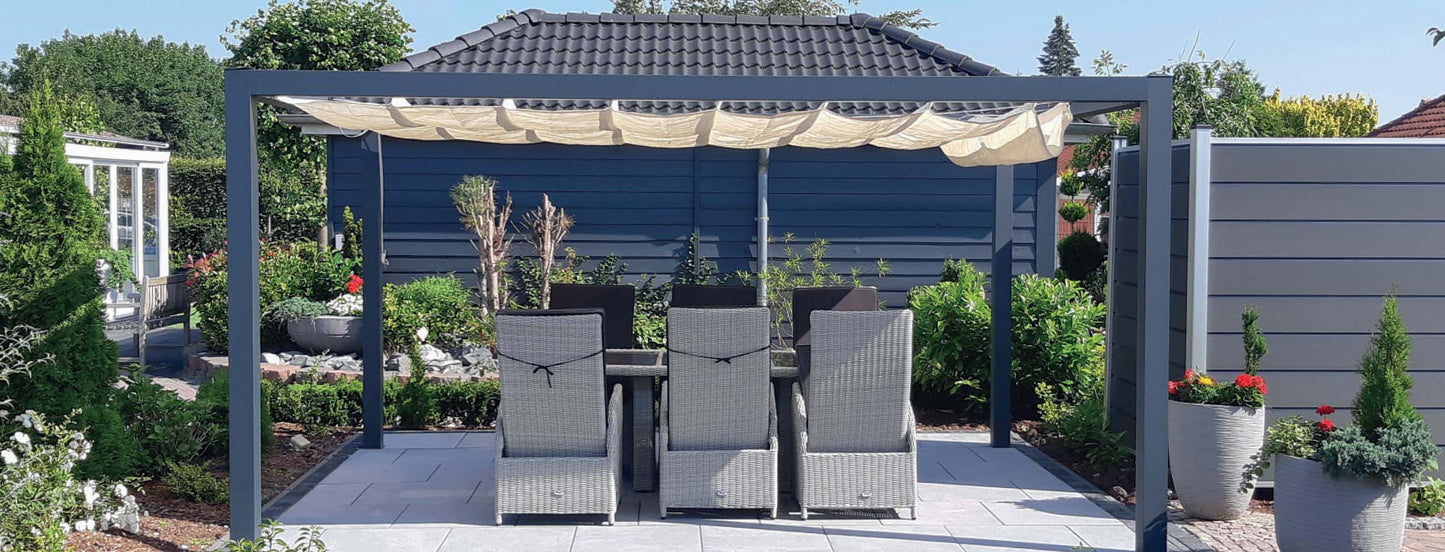 Pergola mit Sonnentuch